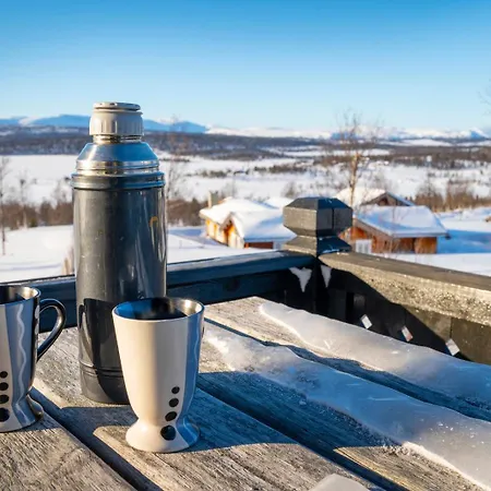 Hytteperle Gala, Vakre Lauvasen, Honhuset *