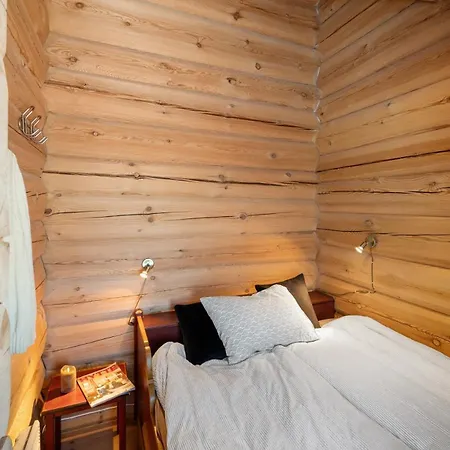 Hytteperle Gala, Vakre Lauvasen, Honhuset *