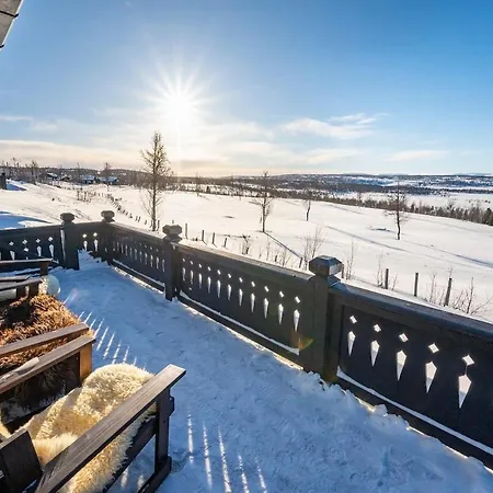 Hytteperle Gala, Vakre Lauvasen, Honhuset 度假居