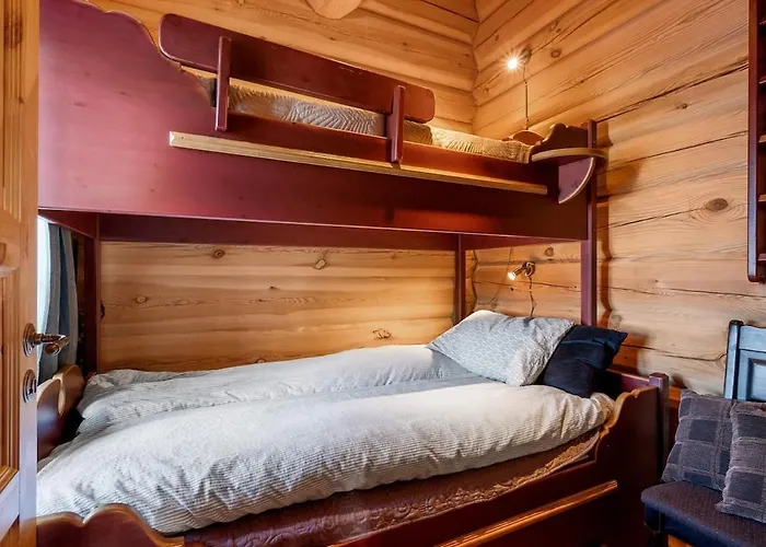 Hytteperle Gala, Vakre Lauvasen, Honhuset *